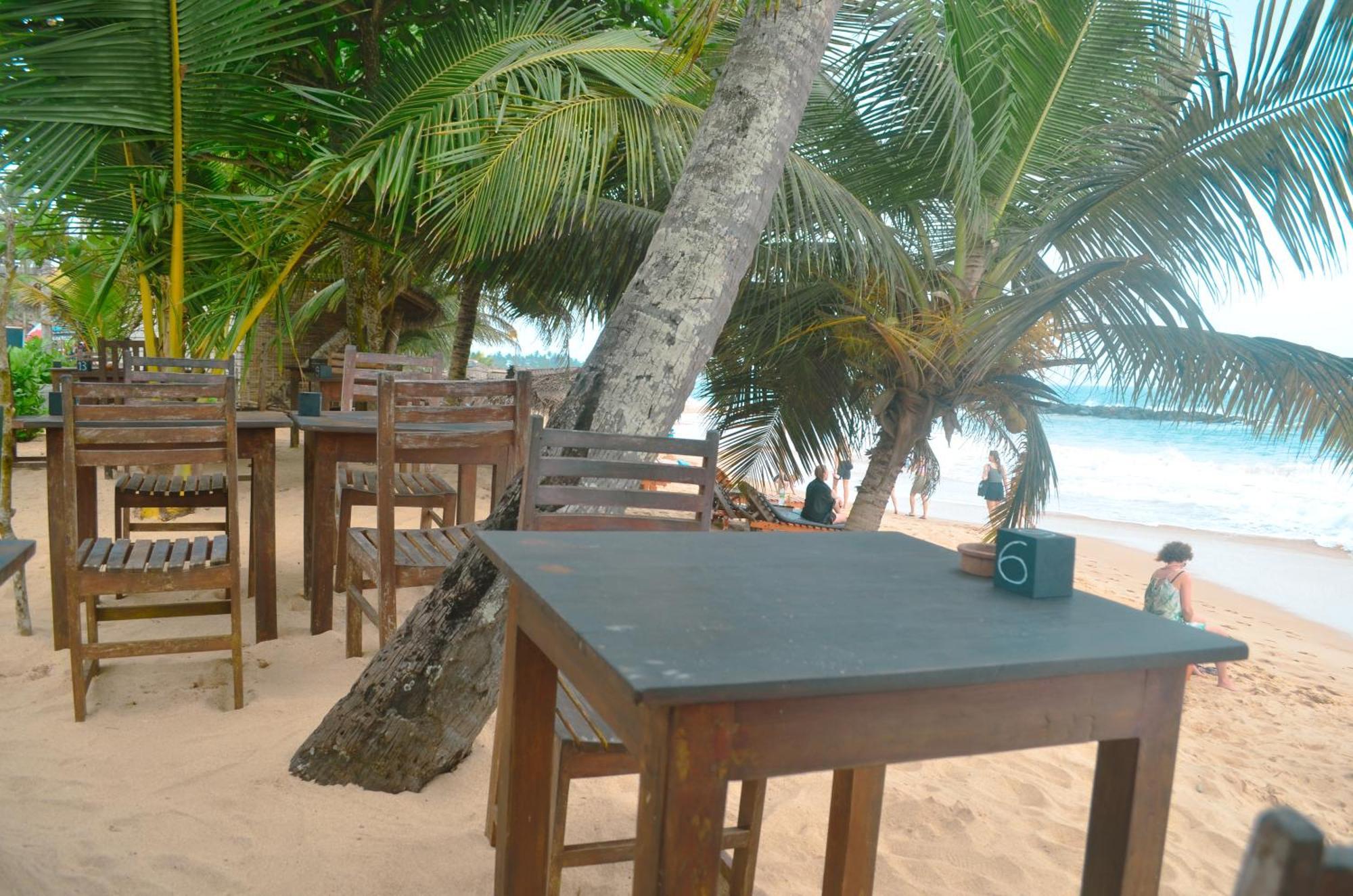 Glow Accommadation Tangalle Exterior photo